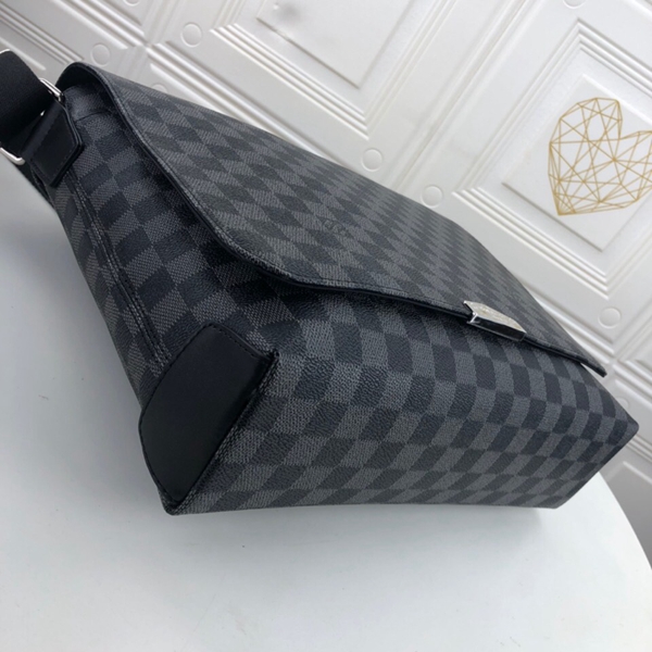 ルイヴィトンバッグ素材ディテール